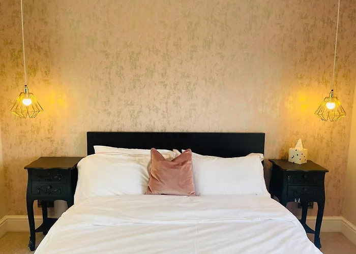 Dom wakacyjny The Modern Bay - Stylish 5-bed Retreat With Garden Leeds (West Yorkshire)