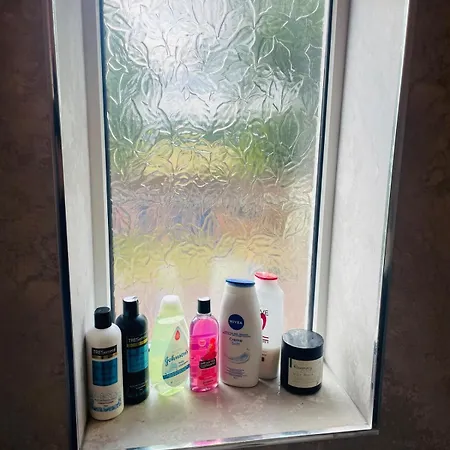 The Modern Bay - Stylish 5-bed Retreat With Garden בית נופש *