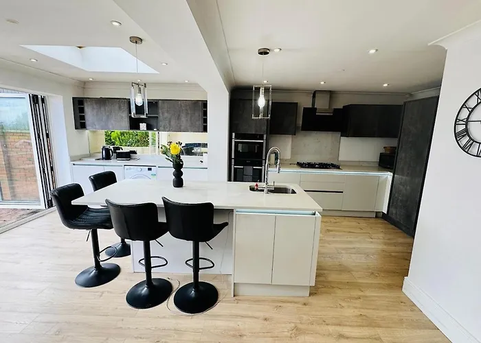 Σπίτι διακοπών The Modern Bay - Stylish 5-bed Retreat With Garden